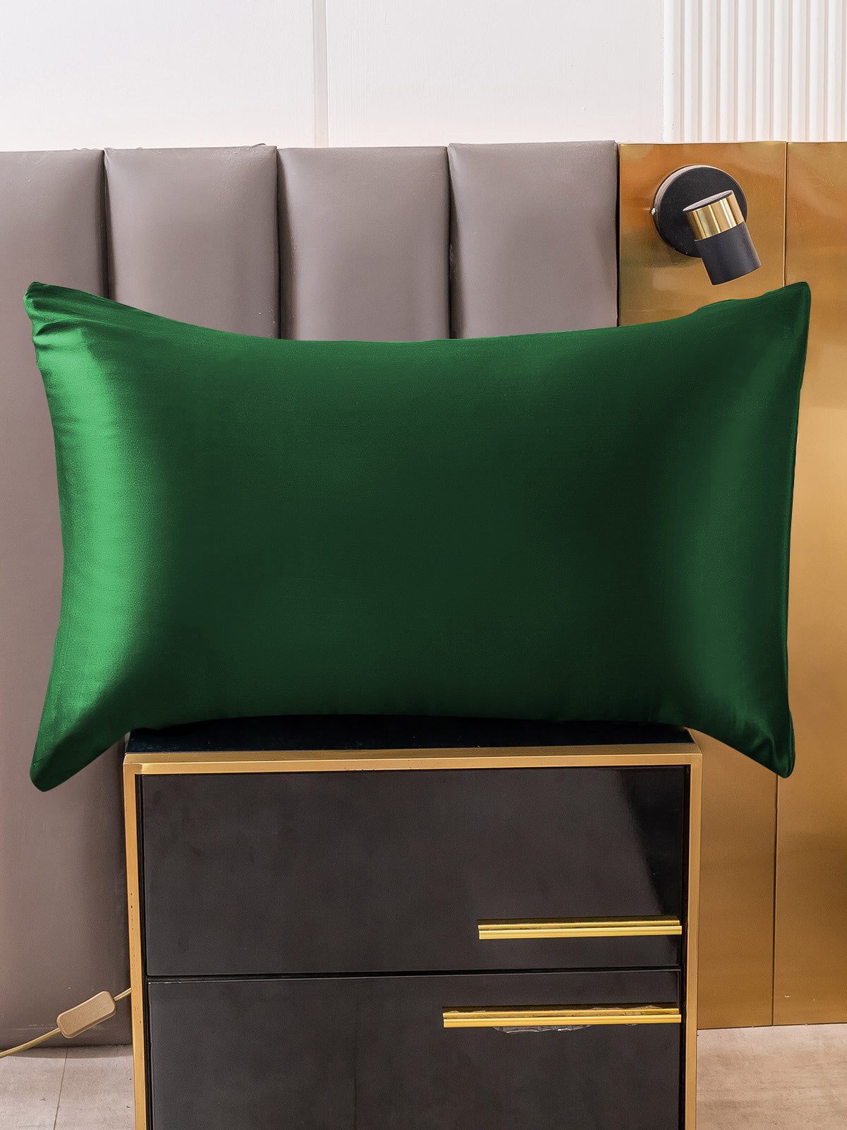 PureSilk - Mulberry Silk Pillowcase with Envelope Closure