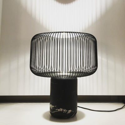 KeshiBeam - Elegant Table Lamp with Sleek Base and Subtle Glow