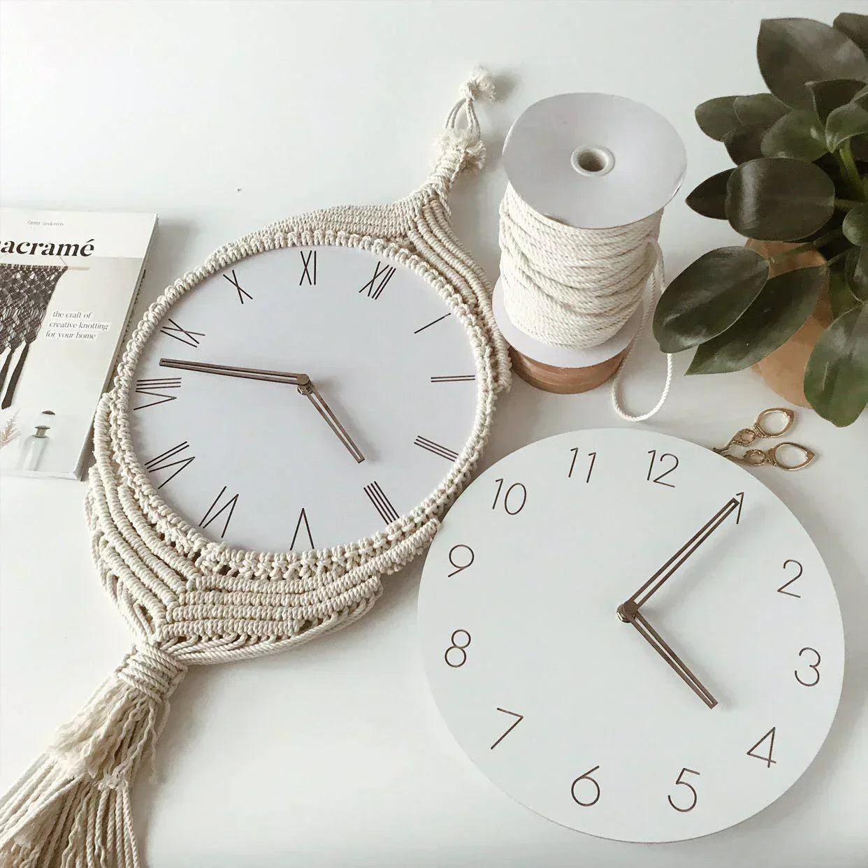 BohèmeTick - Chic Macrame Clock