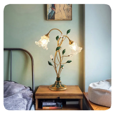 BloomGlow – Elegant Flower-Inspired Table Lamp