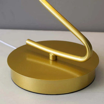 FlutterLight – Stylish Modern Butterfly Table Lamp