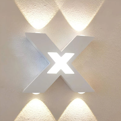 Elegant Modern Outdoor Wall Lamp - Weather Resistant LED Exterior Light