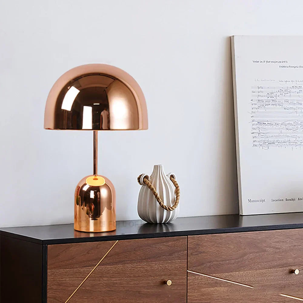 CapLight – Mushroom-Inspired Modern Table Lamp