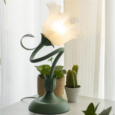 BloomBeam - Adjustable Retro Table Lamp