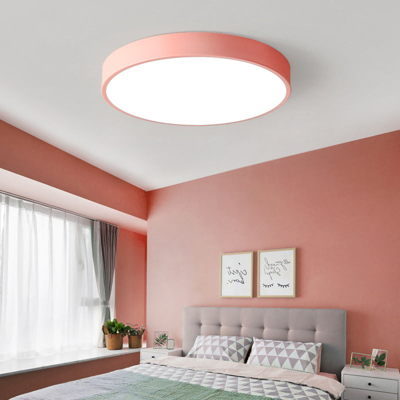 GlowSphere – Modern Ceiling Lamp with Subtle Glow